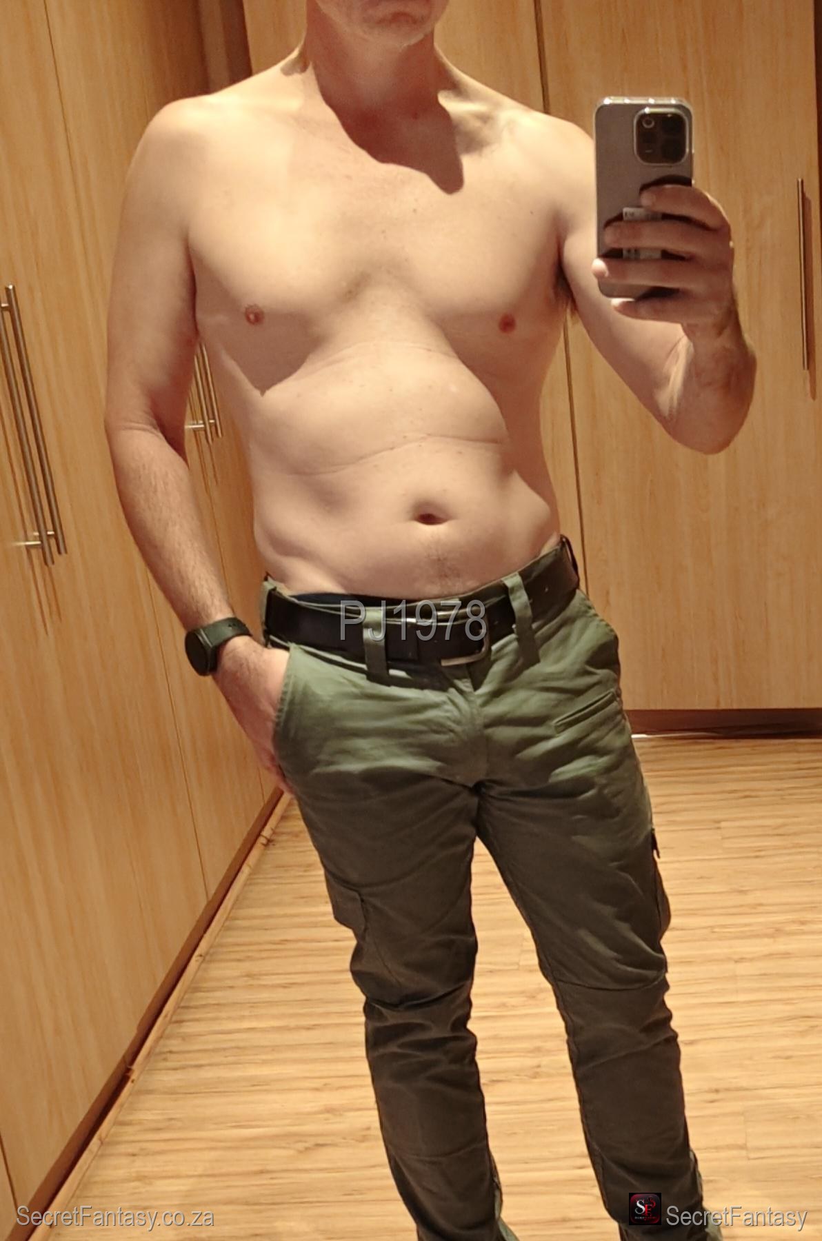 Swinger member near Alberton